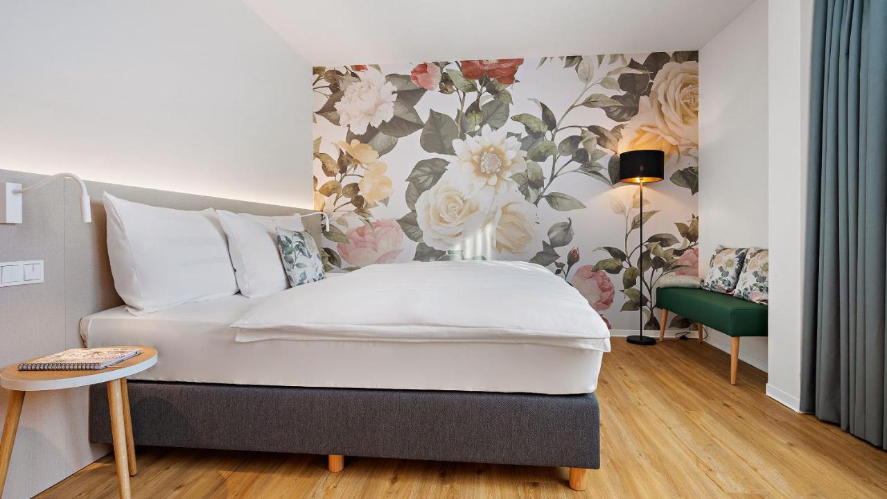 ריינשטטן Hey Lou Hotel Karlsruhe Messe מראה חיצוני תמונה